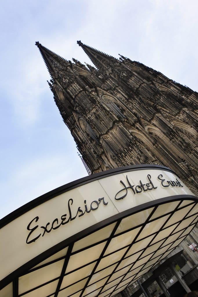 Excelsior Hotel, , Capella Breidenbacher Hof in Düsseldorf und Excelsior Hotel Ernst in Köln ...
